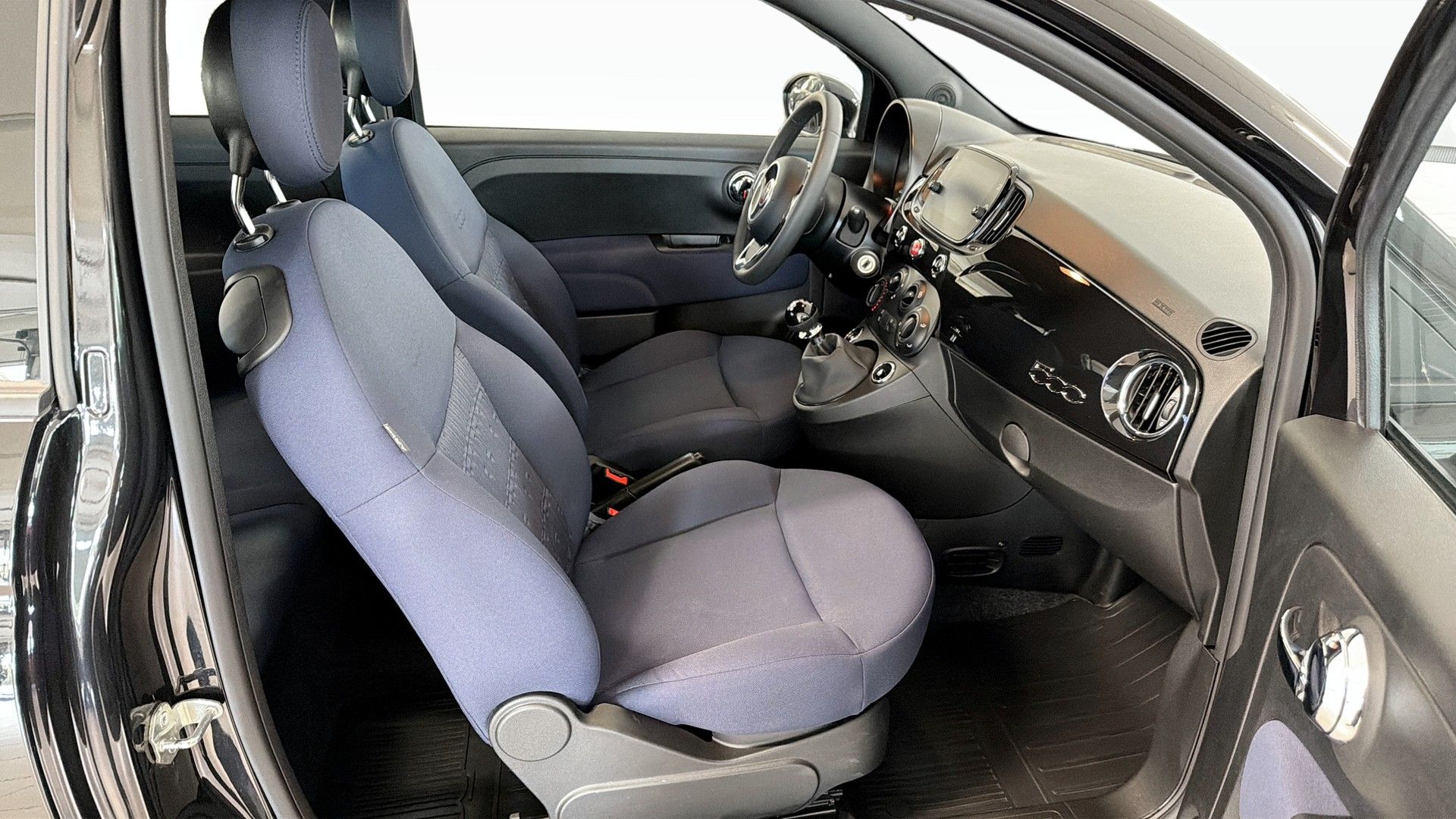 Fiat 500 Hybrid Manuell 2022, bild 3/16