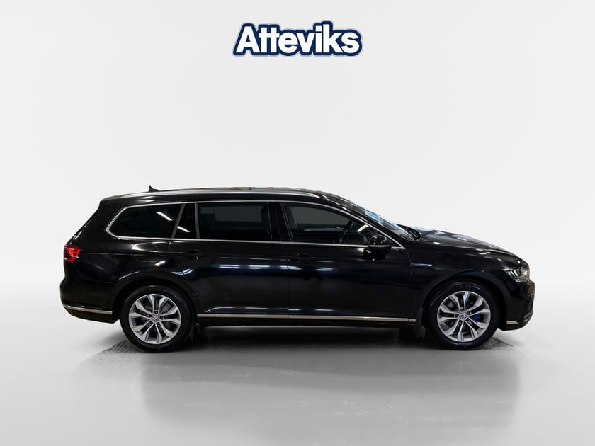 Bild 2 av Volkswagen Passat Sportscombi GTE SPORTS