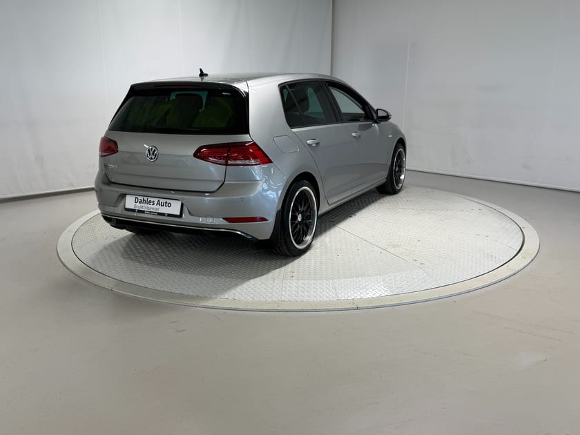 Bilde 3 av Volkswagen e-Golf 136hk Exclusive ACC/Active Info/Skinn/Kam/Navi