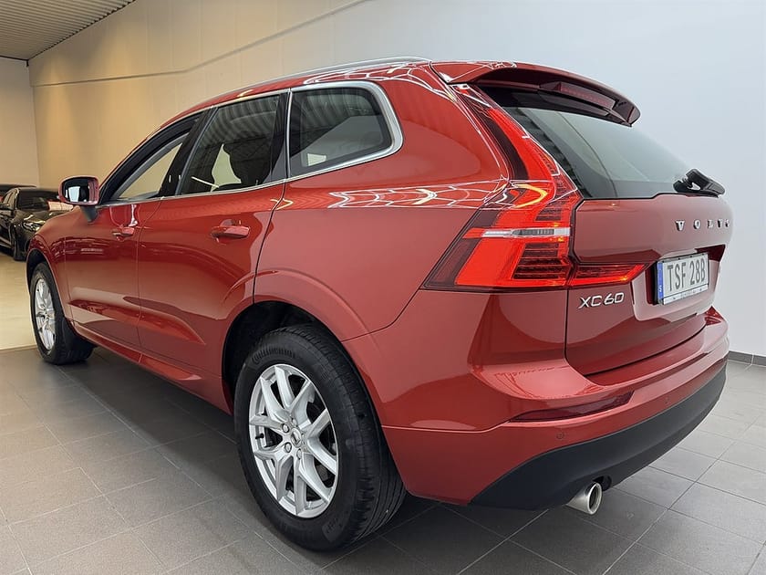 Bild 4 av Volvo XC60 D4 AWD 190hk Värmare/Läder/Navi/Bkamera/Krok/Carplay