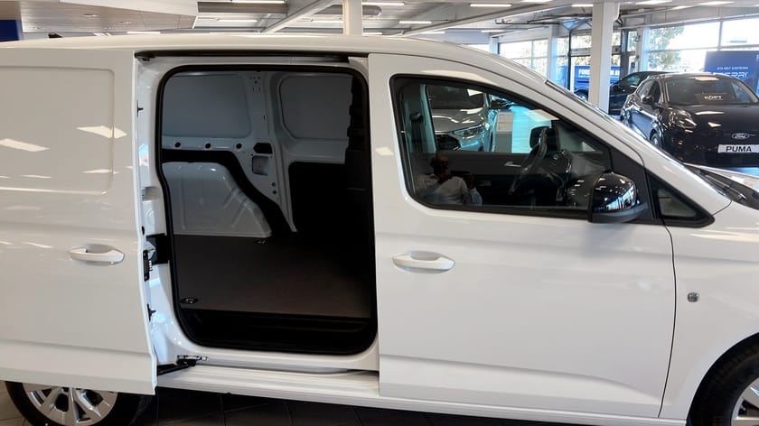Bild 5 av Ford Transit Connect L2 V761 26.75 LIMITED SKÅP 2.0 122 A FWD