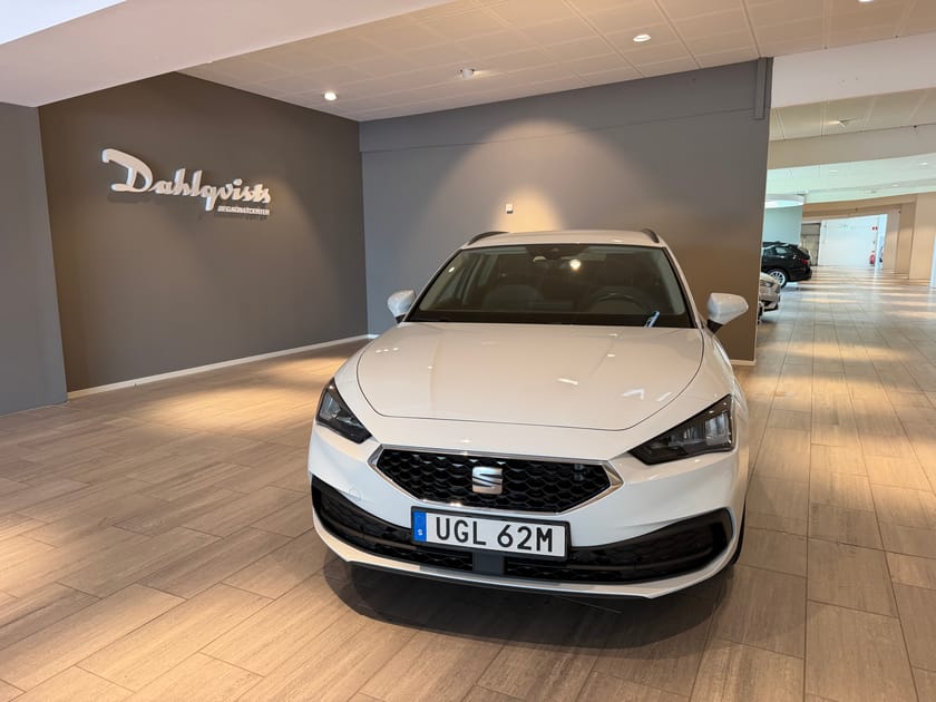 Bild 3 av SEAT Leon Sportstourer 1,5 eTSI 150hk DSG | Drag V-hjul Värmare