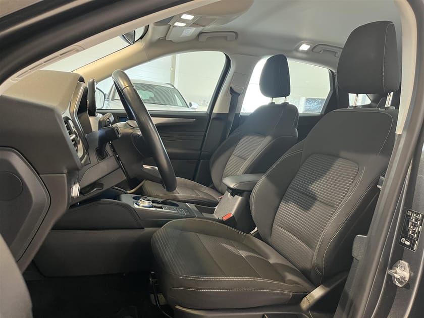 Bild 3 av Ford Kuga Plug-In Hybrid E-Cvt Drag
