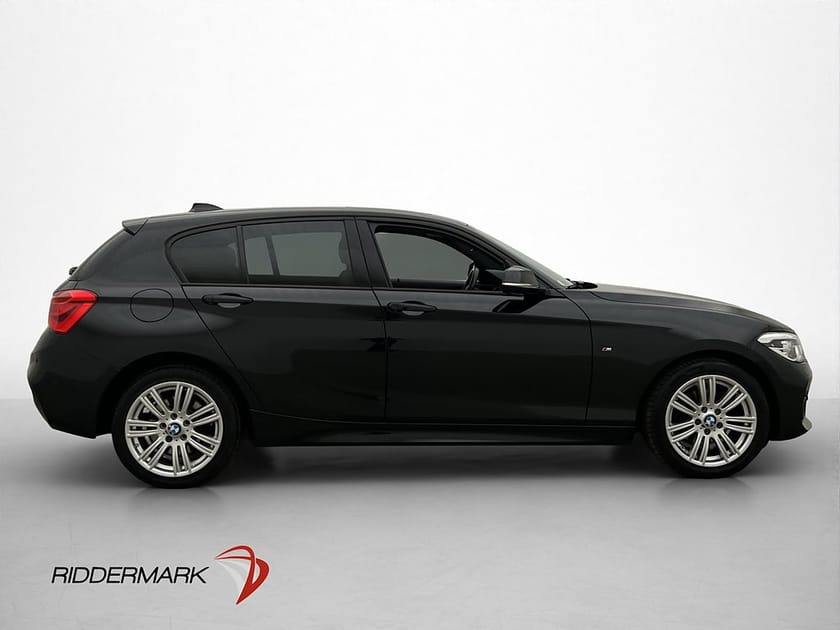 Bild 4 av BMW 120d xDrive 120 M Sport Taklucka Skinn P-Sensorer Två-Bruk