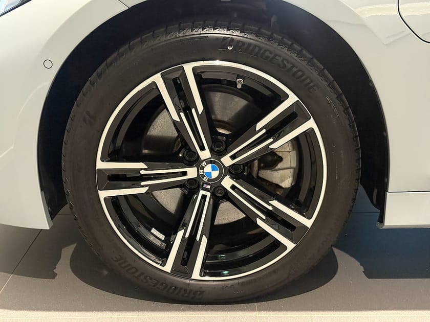 Bild 5 av BMW 330e xDrive Sedan M Sport Drag Adaptiv Farth. Rattv 18" Tonat