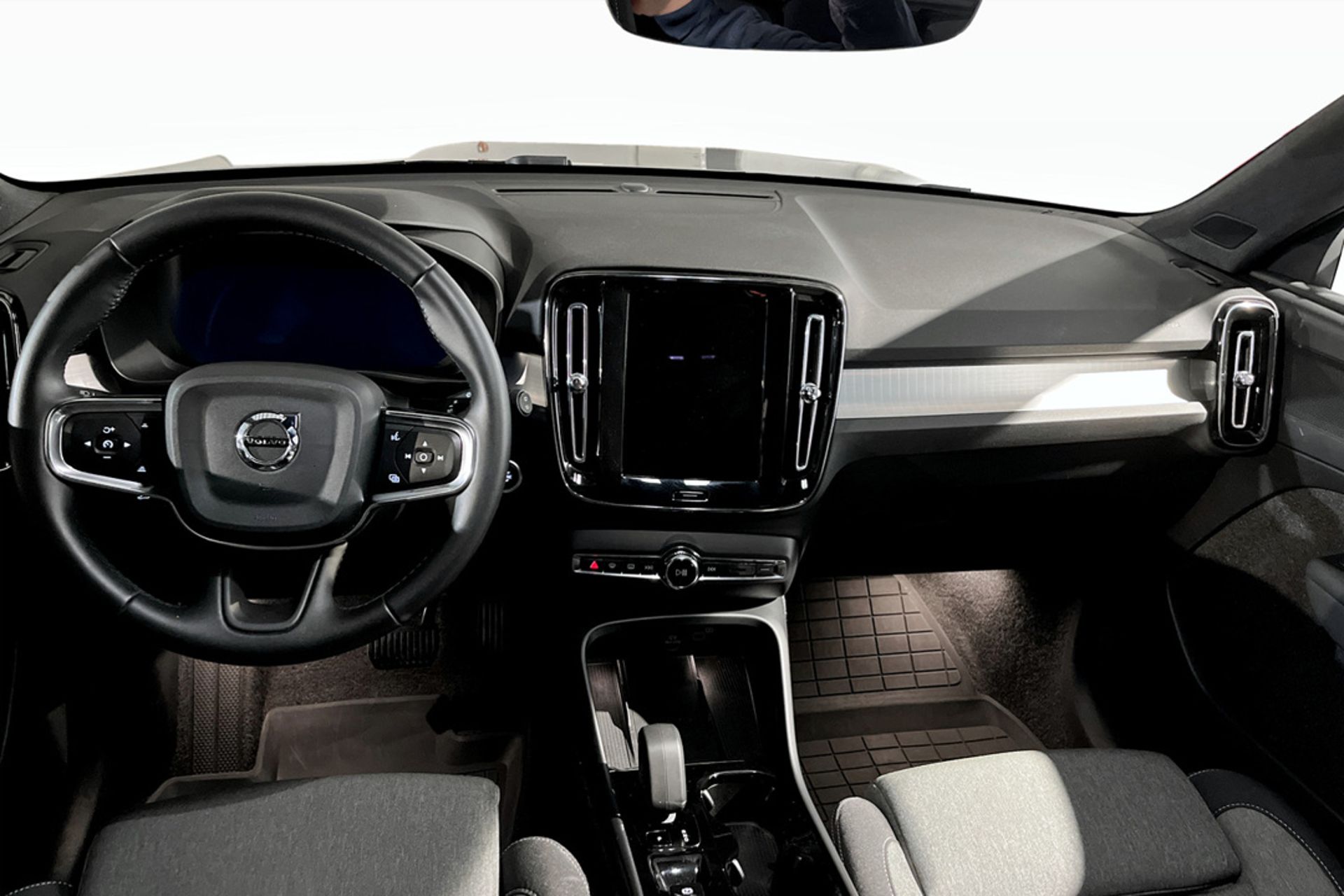 Volvo XC40 B3 2025, kuva 5/10