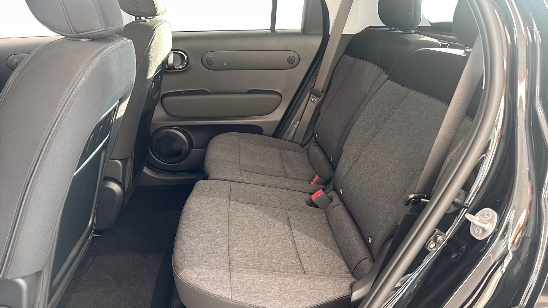 Hyundai Inster Long Range 2026, bild 5/10