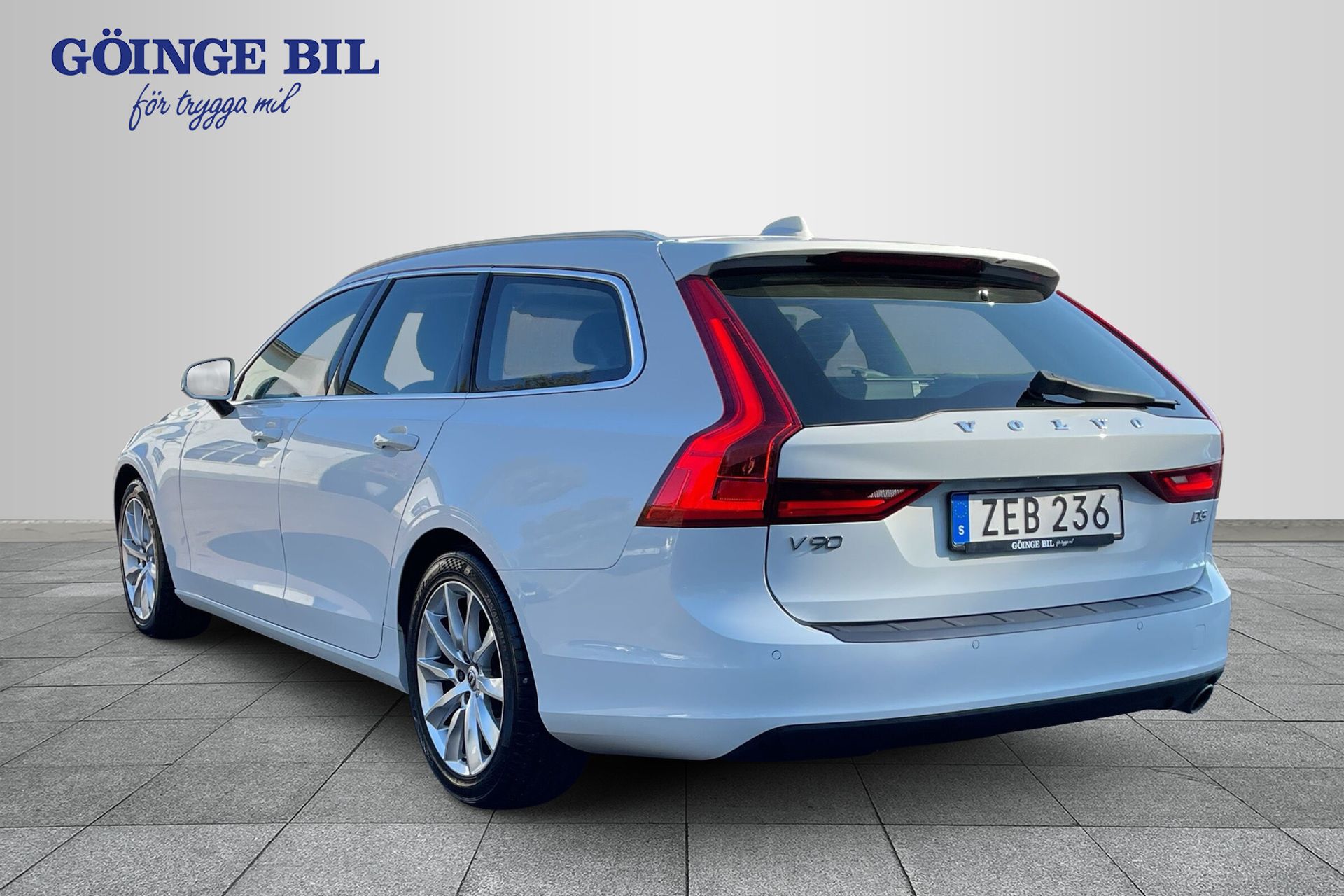 Volvo V90 2018, photo 6/10