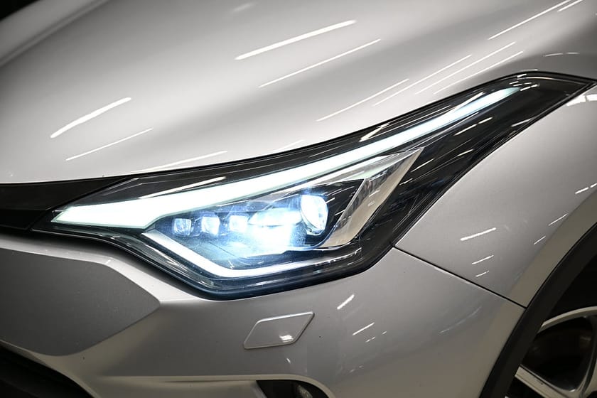 Bild 3 av Toyota C-HR Hybrid 122HK X-Edition|Backkamera|JBL|Rattvärme|Leasbar