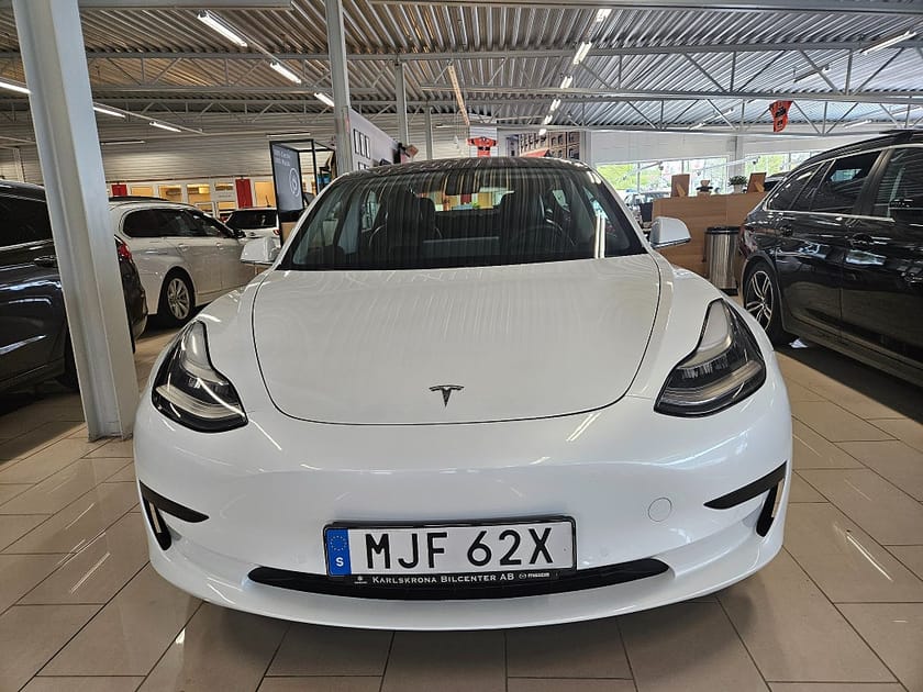 Bild 2 av Tesla Model 3 Standard Range Plus 258hk