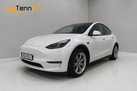 Tesla Model Y Long Range AWD Dragkrok Panorama MOMS 360° Autopilot