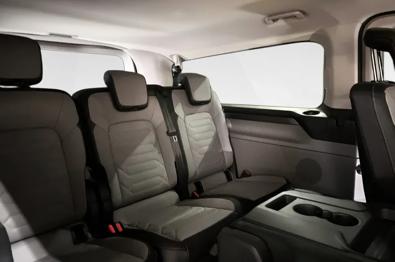Ford E-Tourneo Custom 340 bilde 18