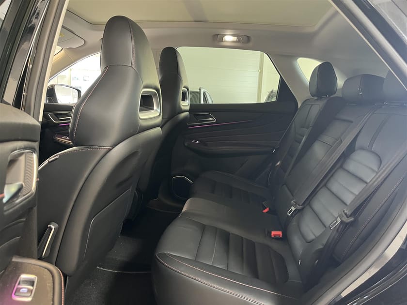 Bild 2 av MG EHS PHEV Luxury Pano Kamer Daptiv Farth. 258hk