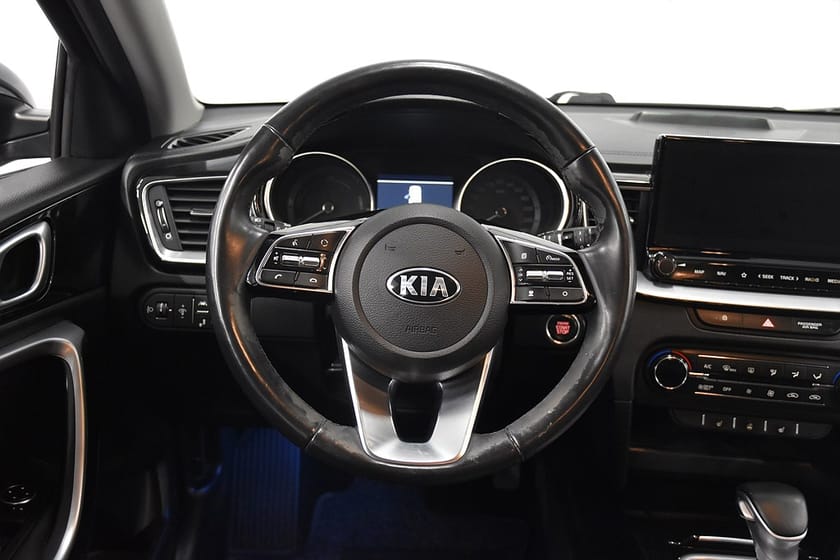 Bild 2 av Kia Ceed Sportswagon Plug-in Hybrid SW PHEV Advance plus Drag Navi Rattv AdaptivF Moms 141hk
