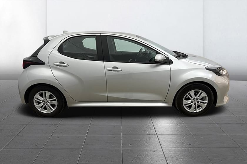 Bild 4 av Toyota Yaris Hybrid Aut Rattvärme Kamera 116hk