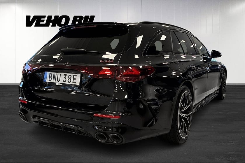 Bild 3 av Mercedes-Benz AMG E 53 HYBRID T 4MATIC+ E53 AMG, Premium, Drag, Superscreen