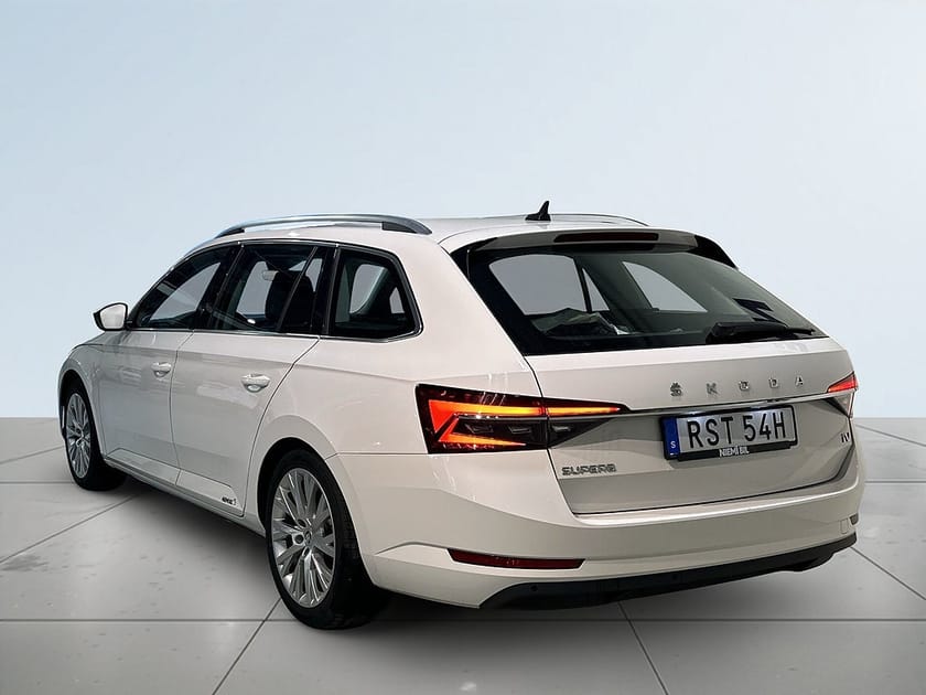 Bild 5 av Škoda Superb iV Kombi Skoda 1.4 TSI Drag Pvärm CarPlay Kamera SoV MOMS