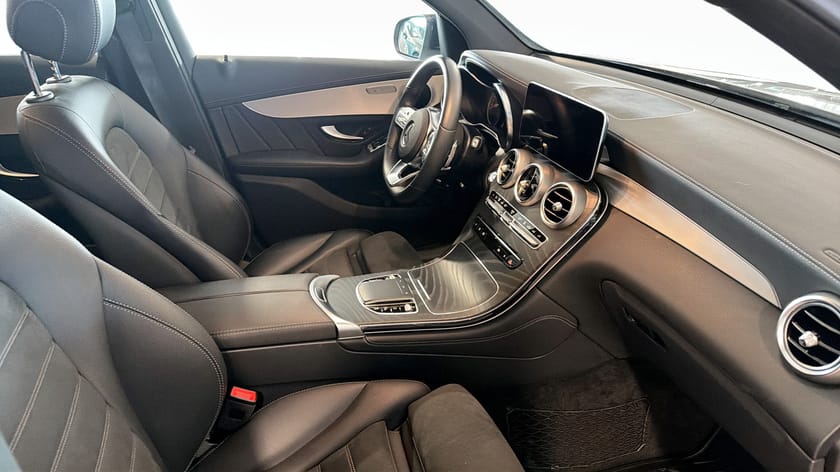 Bild 3 av Mercedes-Benz GLC 300 e 4MATIC AMG-Line, Night Package, Dragkrok