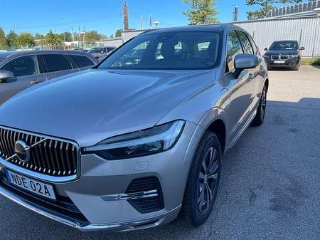 Volvo XC60 T6 Recharge Core Bright plug in AWD 350HK 4x4 Panorama Läder
