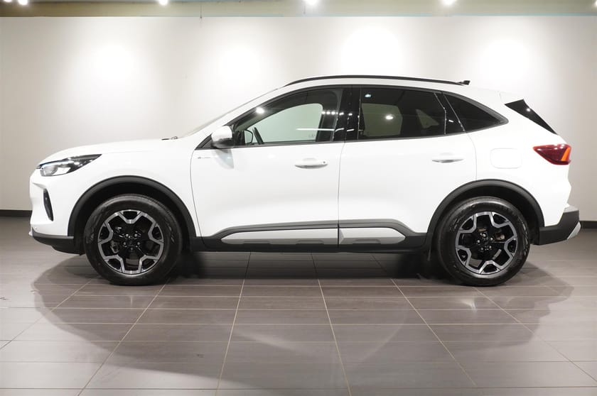 Bild 3 av Ford Kuga Hybrid AWD Active 2.5 Elhybrid 184hk Drag Navi Kamera
