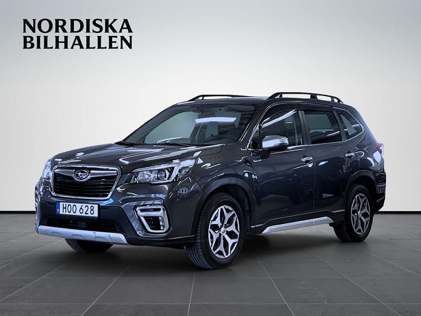 Bild 3 av Subaru Forester e-Boxer Lineartronic Ridge Drag Backkamera Apple Car