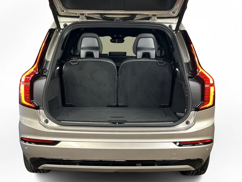 Bild 12 av 13 – Volvo XC90 T8 Ultra Dark
