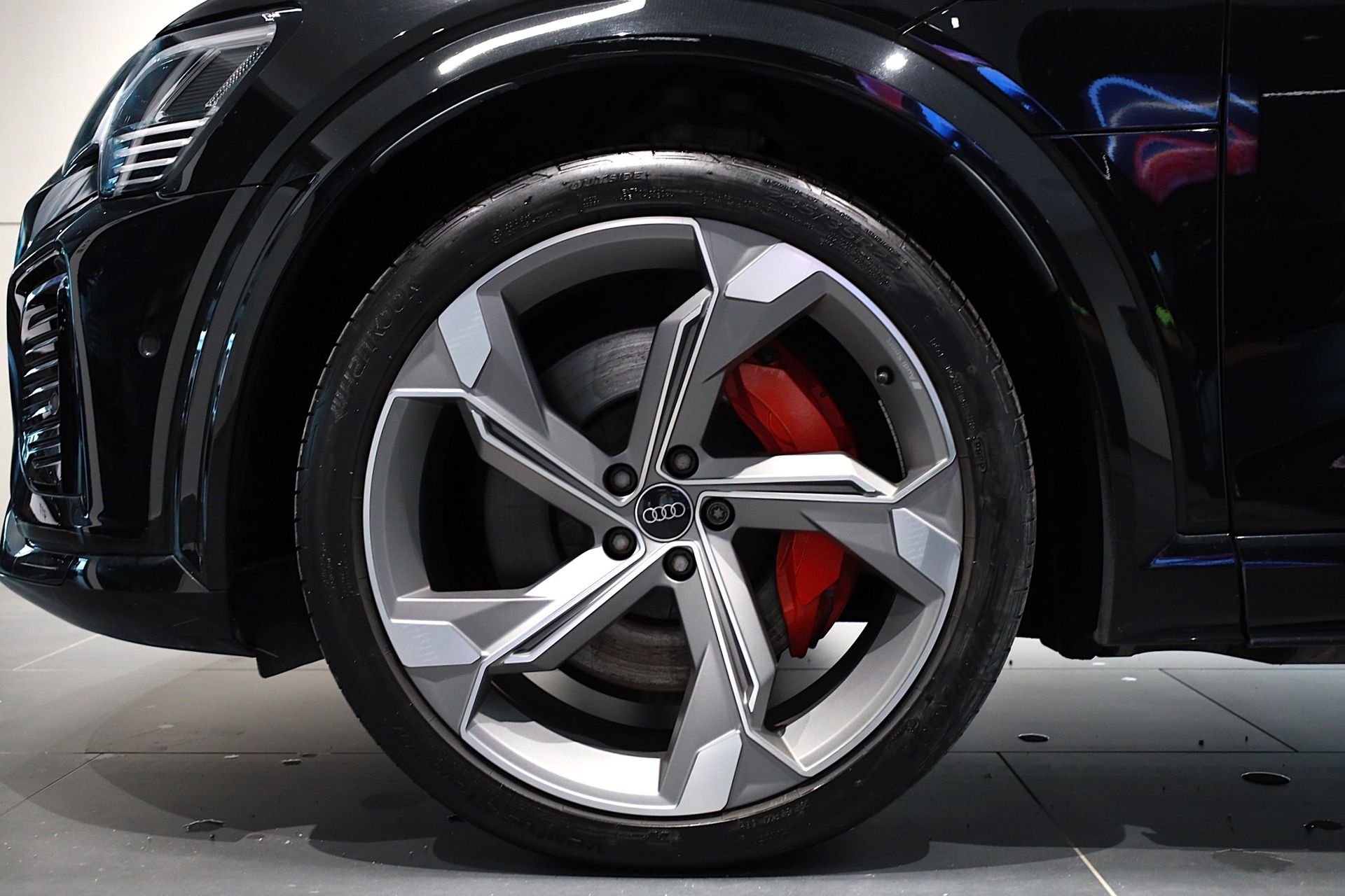 Audi SQ8 e-tron e-tron quattro / 503 HK 2024, bild 7/29