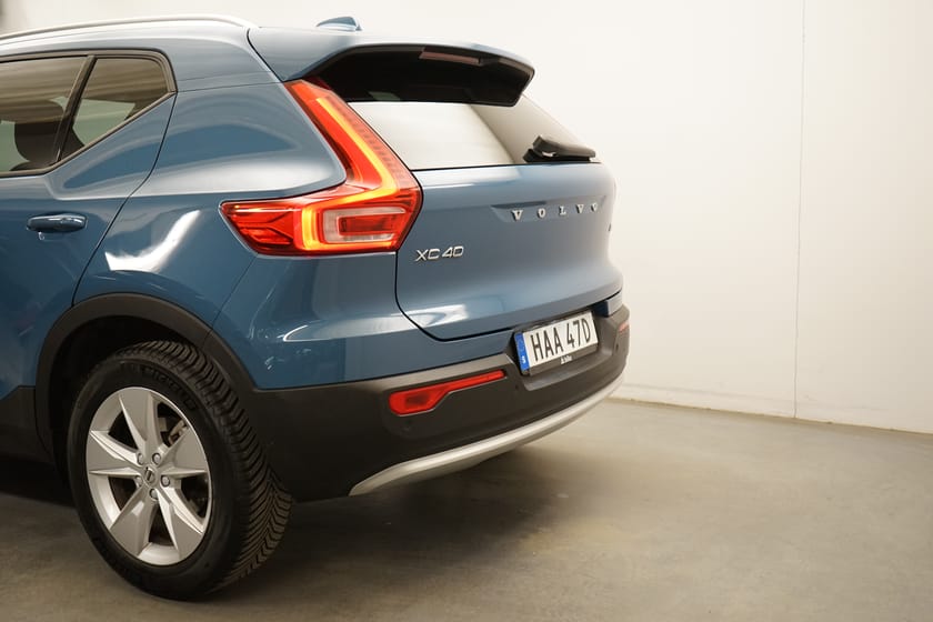 Bild 3 av Volvo XC40 B4 FWD Bensin Core SE II, Navigation, Baklucka elmanövrerad