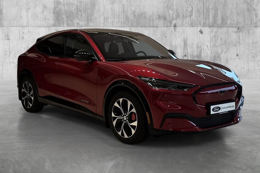 Bilde 3 av Ford Mustang Mach-E Long Range AWD PANORAMA TAK,LAV KM,CARPLAY+++
