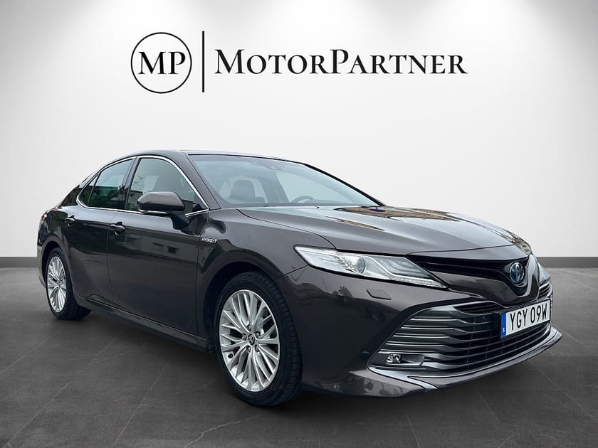 Bild 1 av Toyota Camry Hybrid CVT Executive Skinn Kamera GPS Euro 6 MOMS