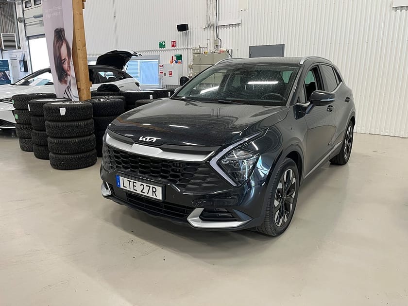 Bild 1 av Kia Sportage PHEV LADDHYBRID AUT AWD (dragkrok) 2.99% Ränta