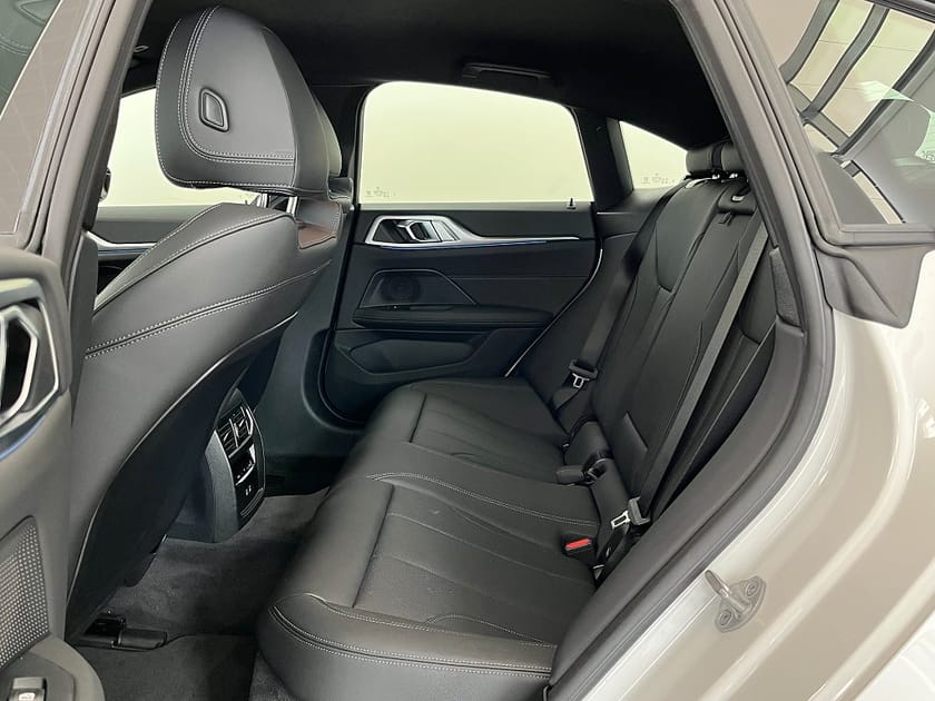 Bild 5 av BMW i4 eDrive40 Gran Coupé M Sport 18" Drag Rattvärme