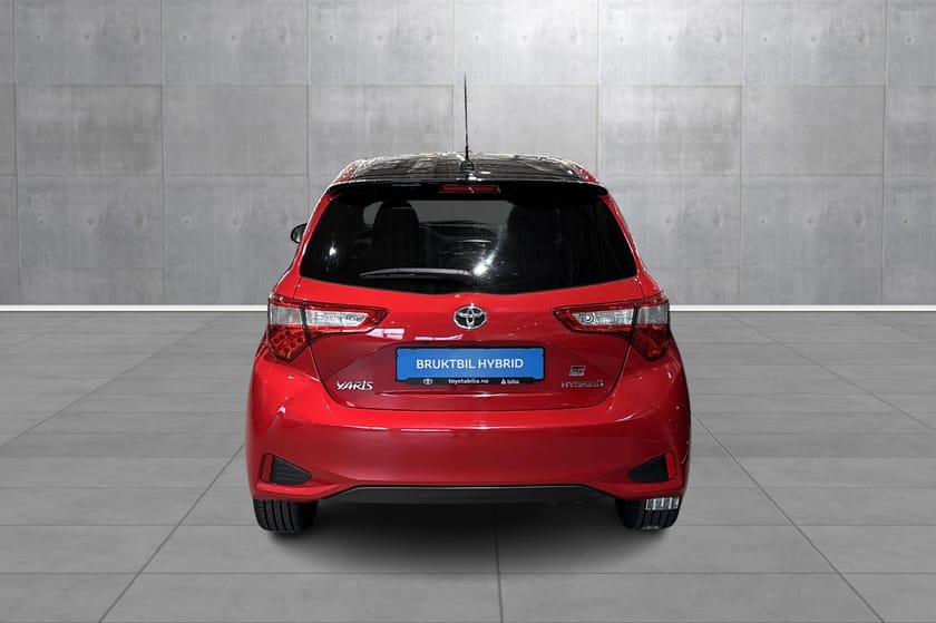 Bilde 4 av Toyota Yaris Hybrid 1,5 GR SPORT, cruise, kamera, dab+, sort tak
