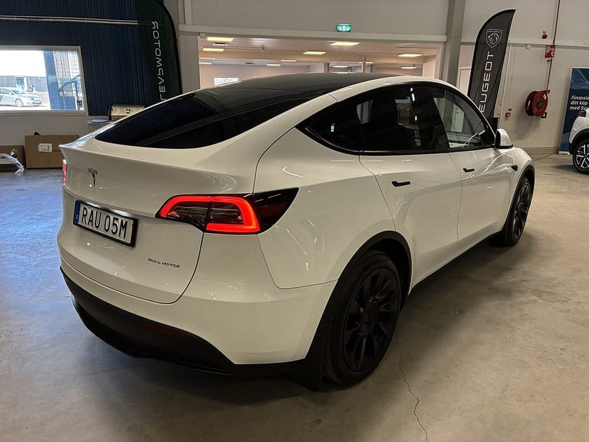 Bild 4 av Tesla Model Y Long Range AWD