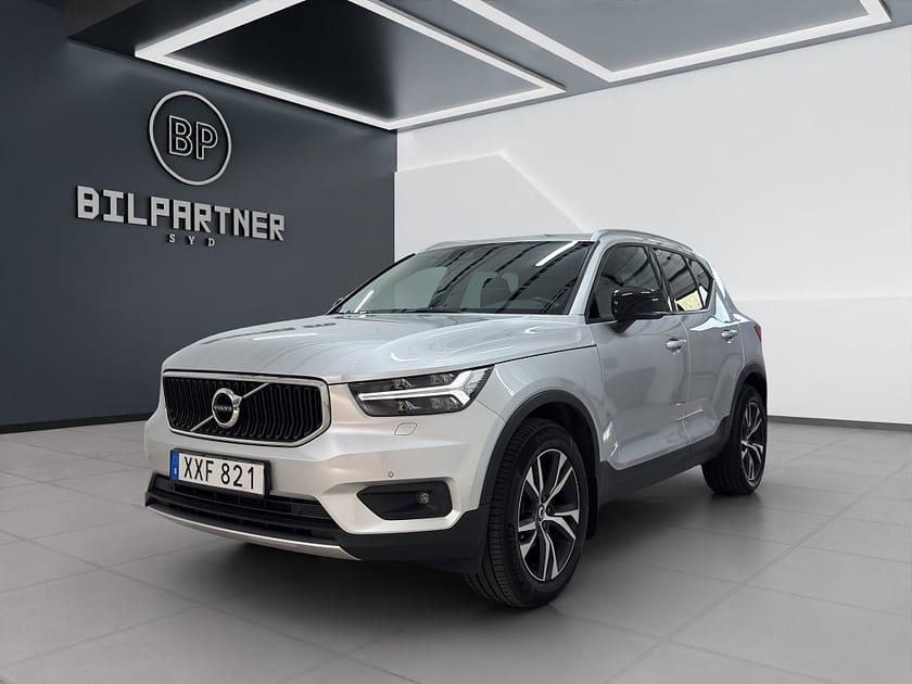 Bild 1 av Volvo XC40 D3 Geartronic Momentum Pro/SOV-Däck/Keyless/Drag/Skinn