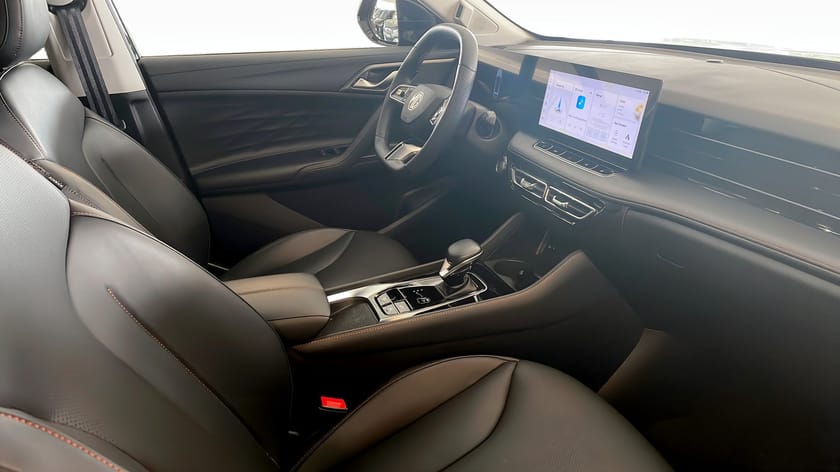 Bild 3 av MG HS PHEV LUX 1.5T AT (BLACK) - PEBBLE BLACK