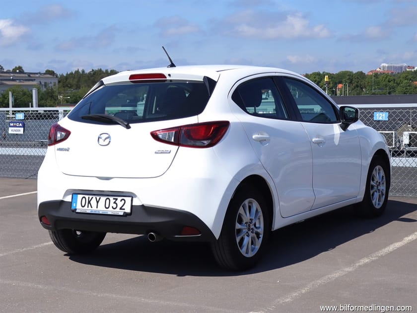 Bild 3 av Mazda 2 1.5 16V FWD 90hk S/V-hjul
