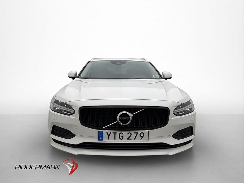 Bild 2 av Volvo V90 D3 150hk AWD Momentum Värmare Skinn Kamera VOC