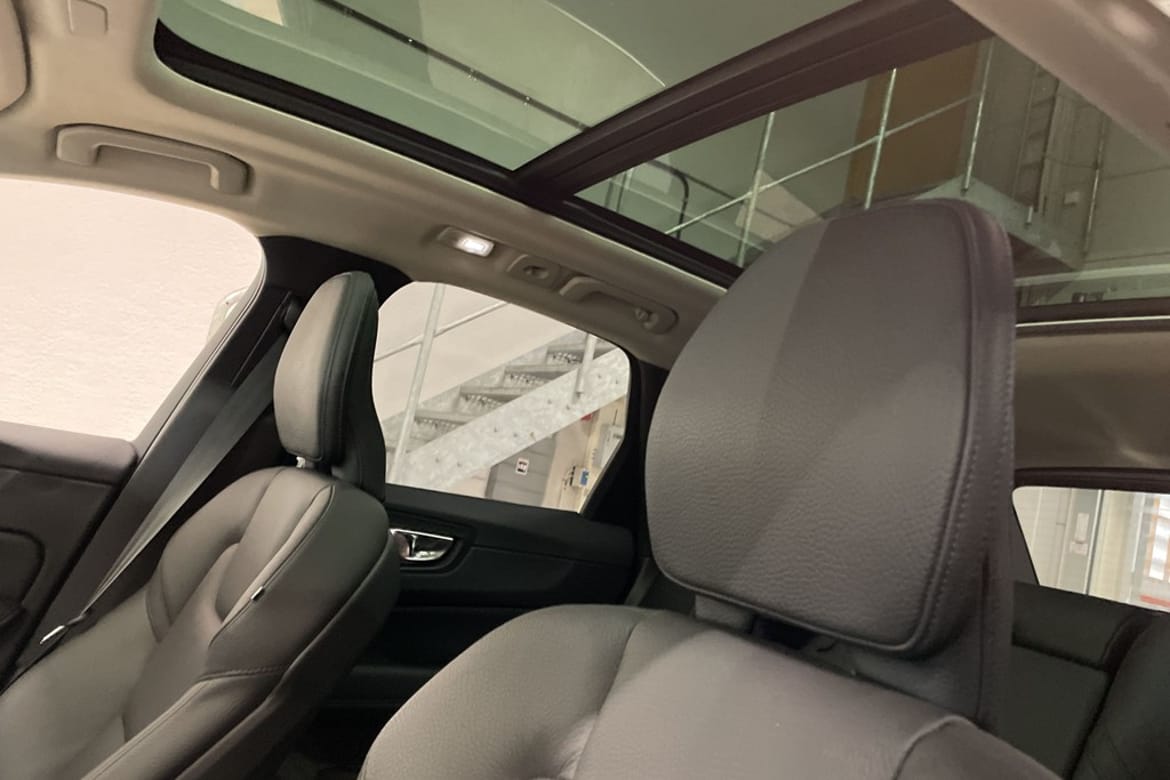 Volvo XC60 2023 - miniatyr 15
