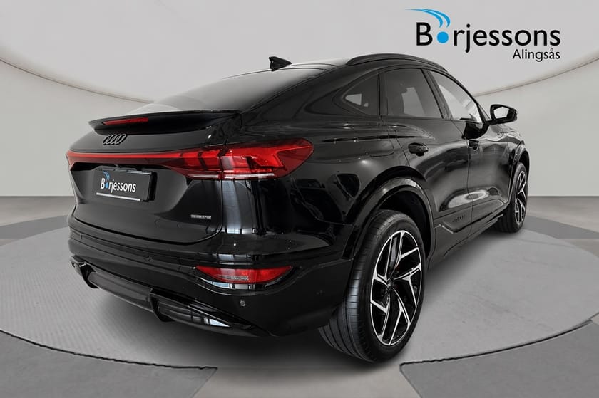 Bild 3 av Audi Q6 Sportback e-tron quattro S-line 428hk Selection Edition