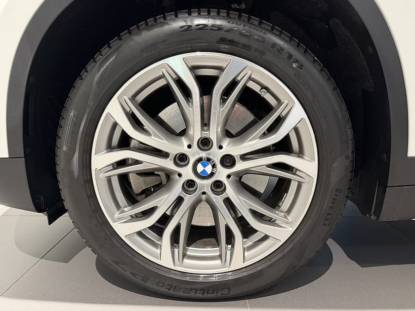 Bild 5 av BMW X1 xDrive25e SportLine Head-Up Drag LM Sportstolar