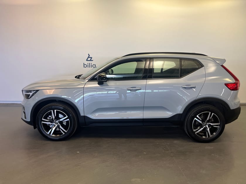 Bild 2 av Volvo XC40 B3 FWD Bensin Plus Dark/ Backkamera/ Navigation/