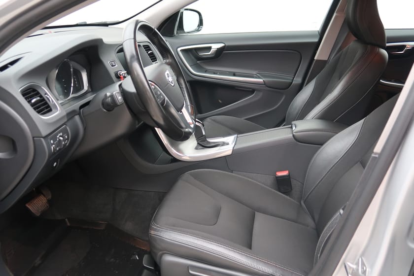 Bild 4 av Volvo V60 Cross Country D4 Classic Plus, Drag