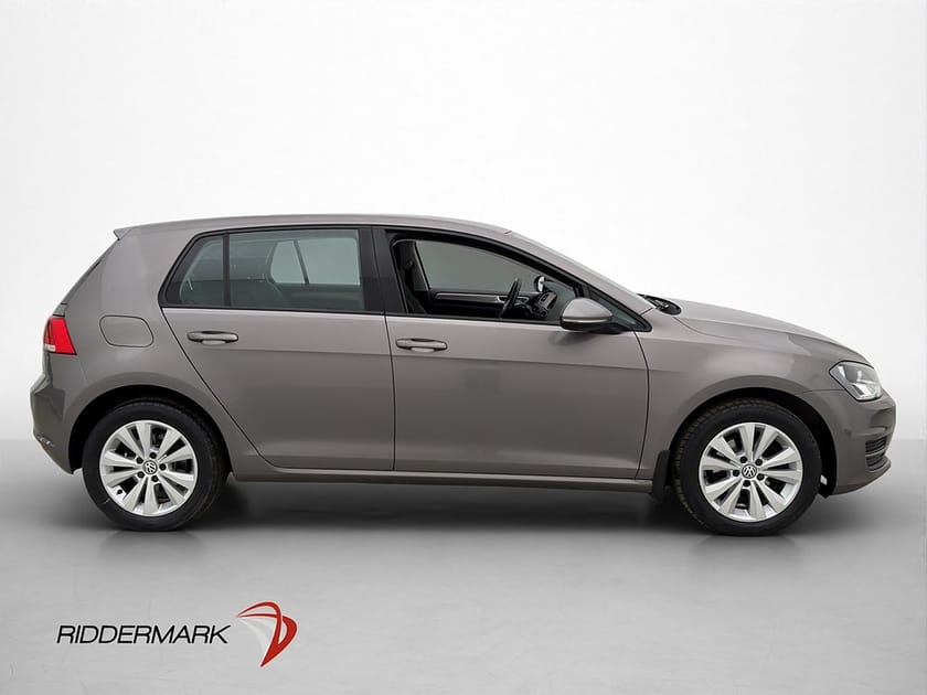 Bild 4 av Volkswagen Golf 1.2 TSI 110hk CarPlay Adaptiv-fart 0.49l/Mil