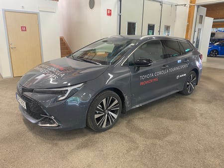 Toyota Corolla Touring Sports Hybrid 1,8 STYLE, Vinterhjul