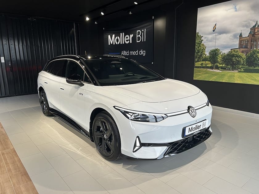 Bild 1 av Volkswagen ID.7 GTX Tourer GTX, 340hk, 4MOTION, Dragkrok, Välutrustad bil!