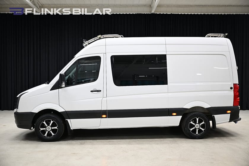 Bild 2 av Volkswagen Crafter 163HK Dubbelhytt|Crossbuss|Drag|Värmare|Uppvärmt-skåp