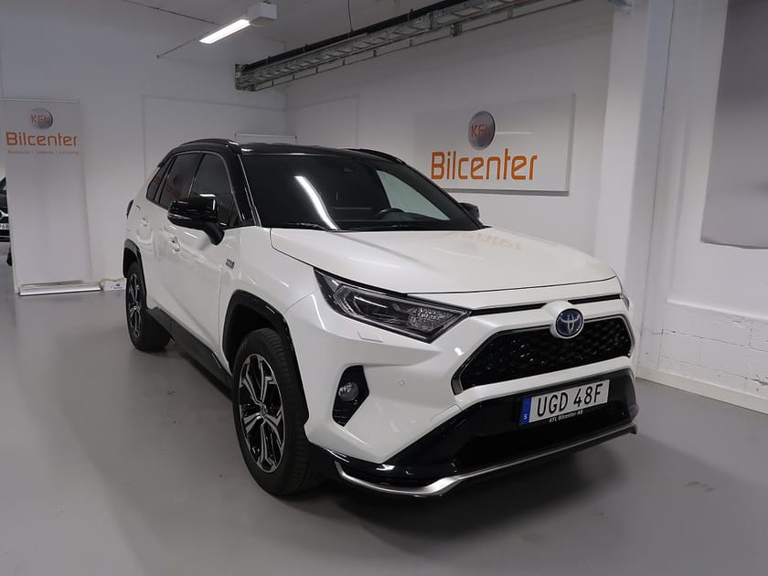 Bild 1 av Toyota RAV4 Laddhybrid Plug-in Hybrid Style Premium V-Däck ingår 360°-HUD-Drag