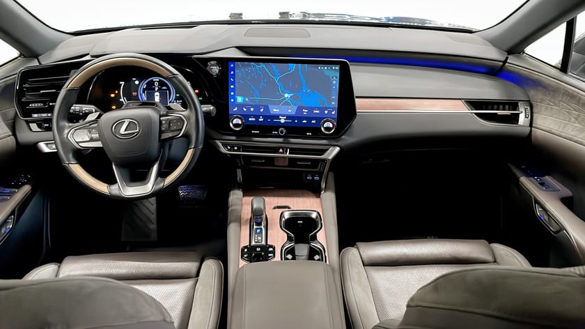 Bild 4 av Lexus RX 450h+ E-CVT 309hk Dragkrok Head-Up Elstolar Rattvärme Nav
