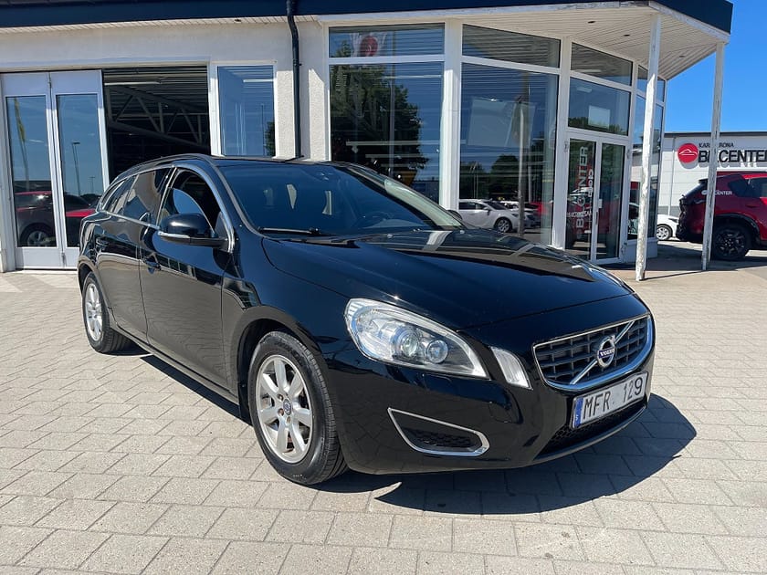 Bild 3 av Volvo V60 DRIVe Momentum Dragkrok